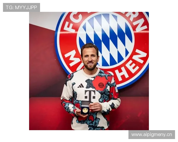 拜仁慕尼黑进攻围绕凯恩展开，体系简化趋势显现，对赛季表现稳定性面临考验